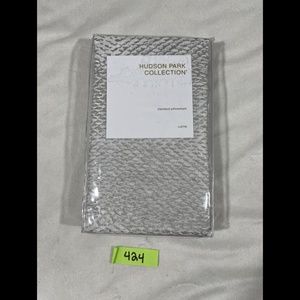 NEW Hudson Park Lustre 1 Standard Sham‎